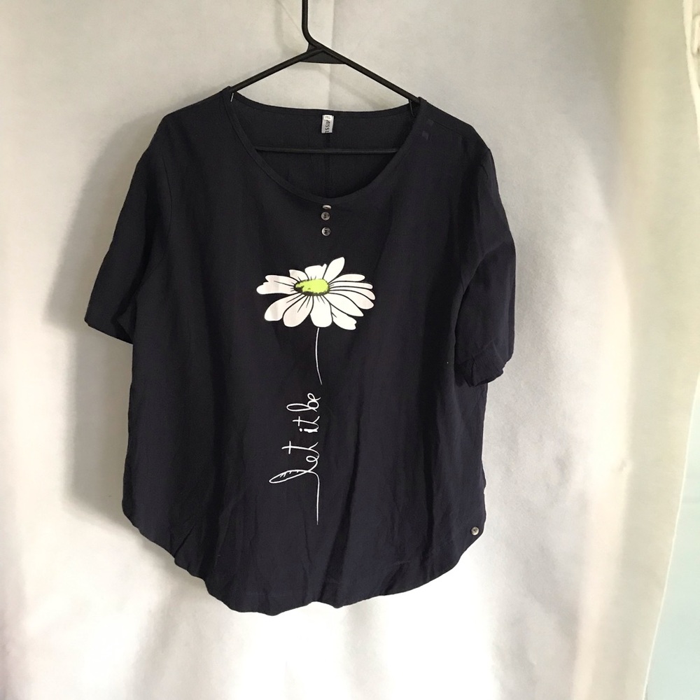 MISSLOOK Navy Short Sleeve Top with White Daisy Print